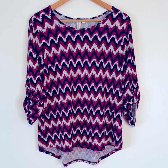 TACERA Chevron Patterned Women's Top - Picture 1 of 6